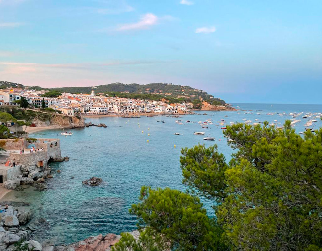 pasear por calella de palafrugell